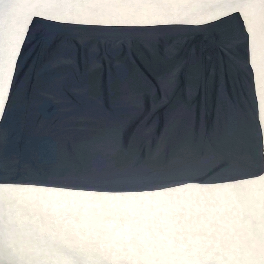 ** FINAL CLEARANCE** Jaclyn Smith Side Knot Skirted Swim Bottom, Size 6